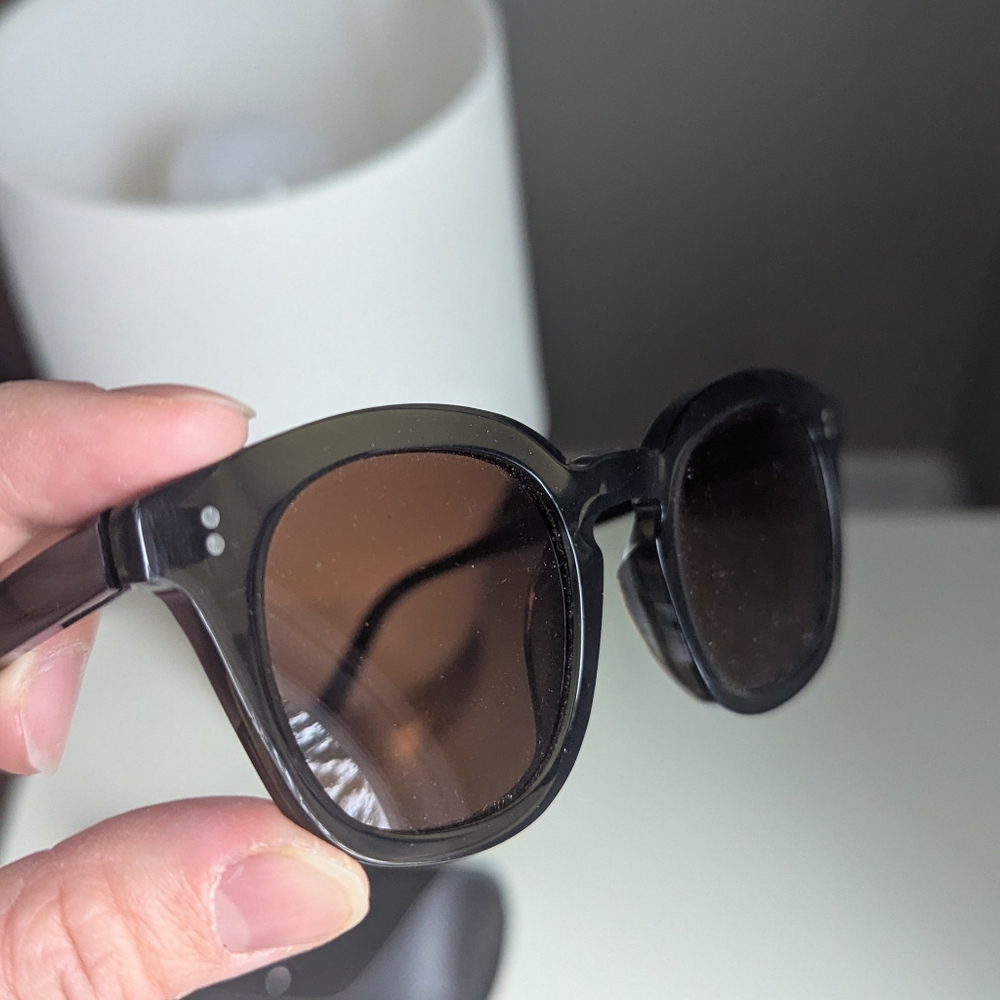BNWOT Lowercase NYC Astor sunglasses, Sage Green - Picture 10 of 11